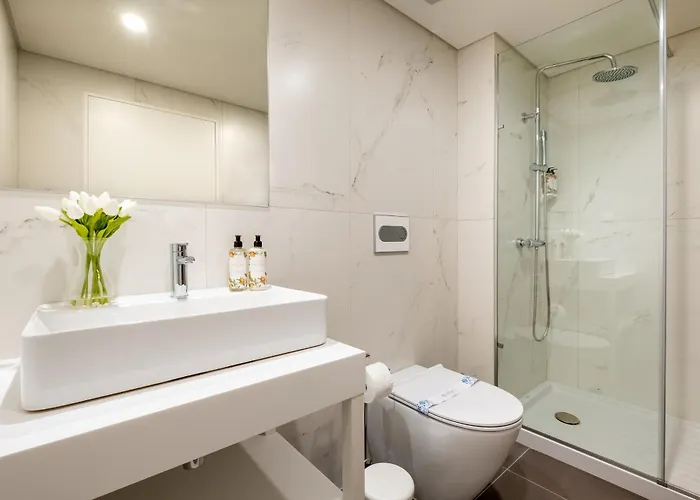 아파트 Sao Bento Luxury Hideaway 2 Bedroom Downtown 포르투